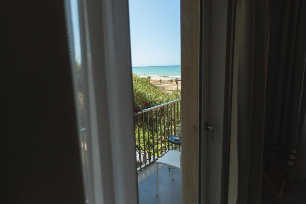 B&B a due passi dal mare Gela Extérieur photo